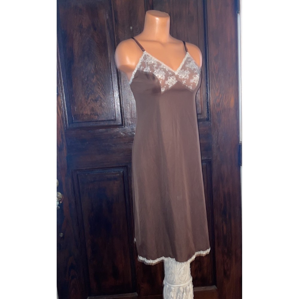 Vintage Silky brown Vanity Fair full Slip lingerie dress 34 - Picture 2 of 9